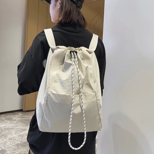 Q10大人気今すぐ欲しいバックパック同じモデル2025ショルダースポーツショルダー防水スポーツ通勤収納バッグ