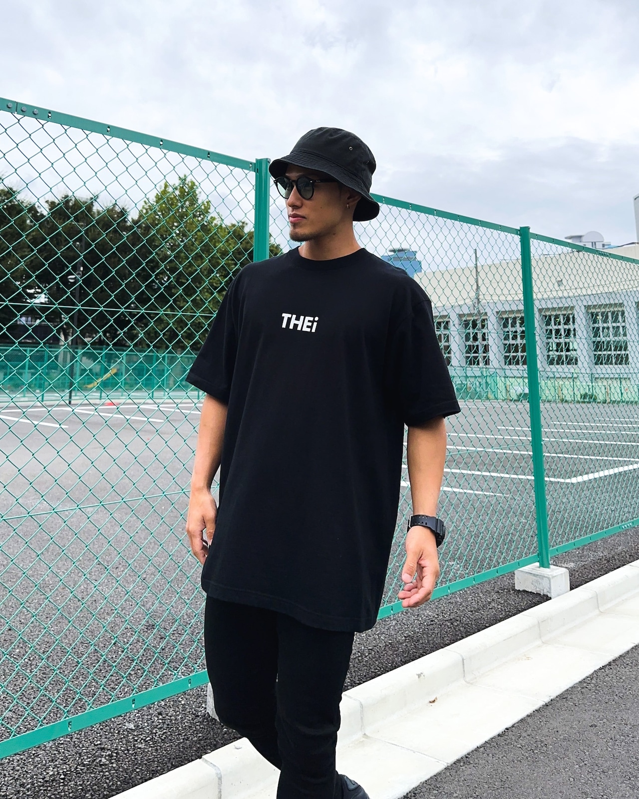 BASIC T-SHIRT - BLACK
