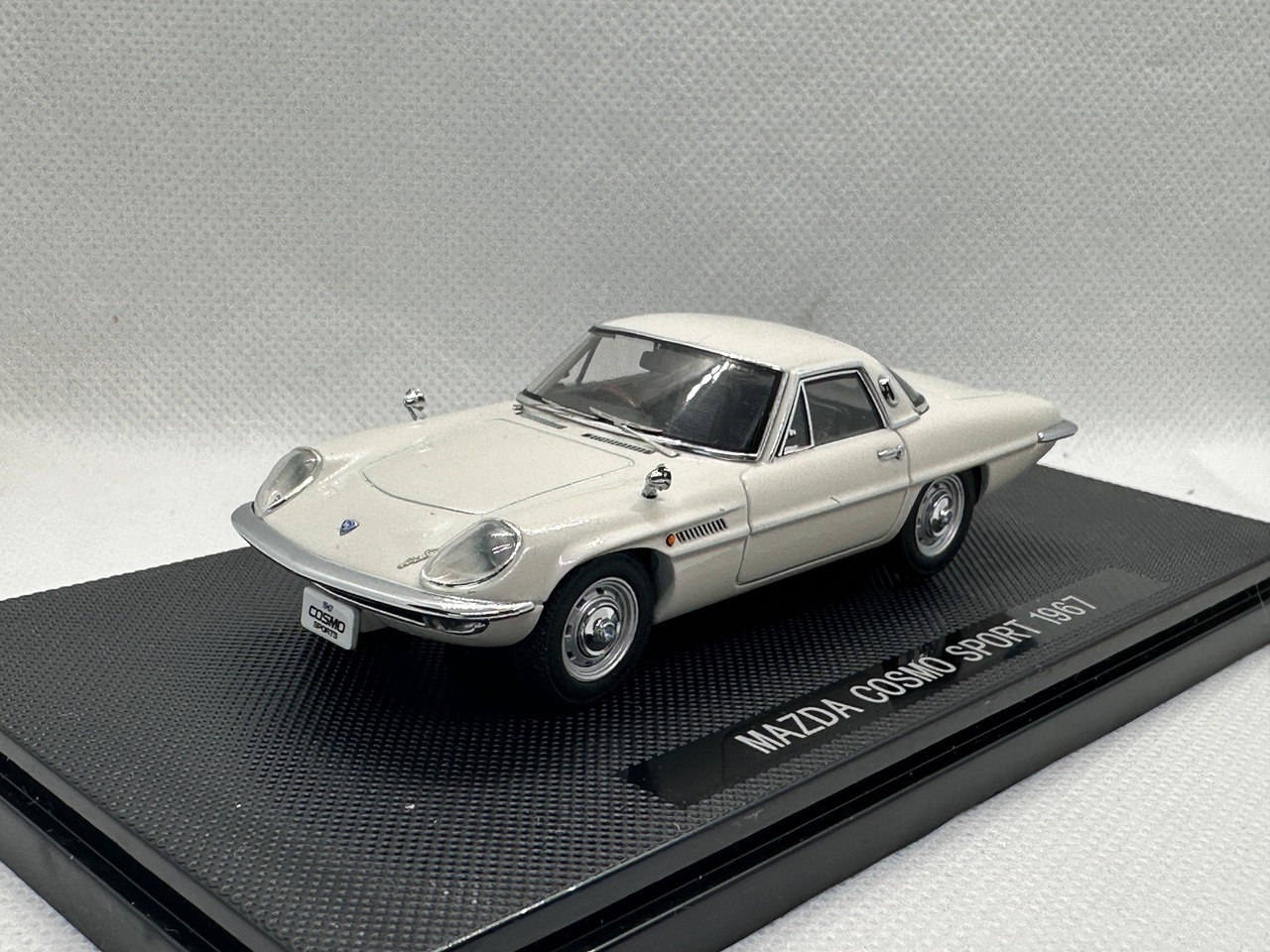 【エブロ】 1/43  マツダ コスモスポーツ(白) 買取品