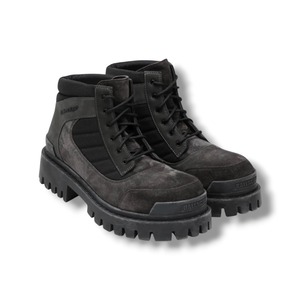 【BALENCIAGA】LOW COMBAT STRIKE