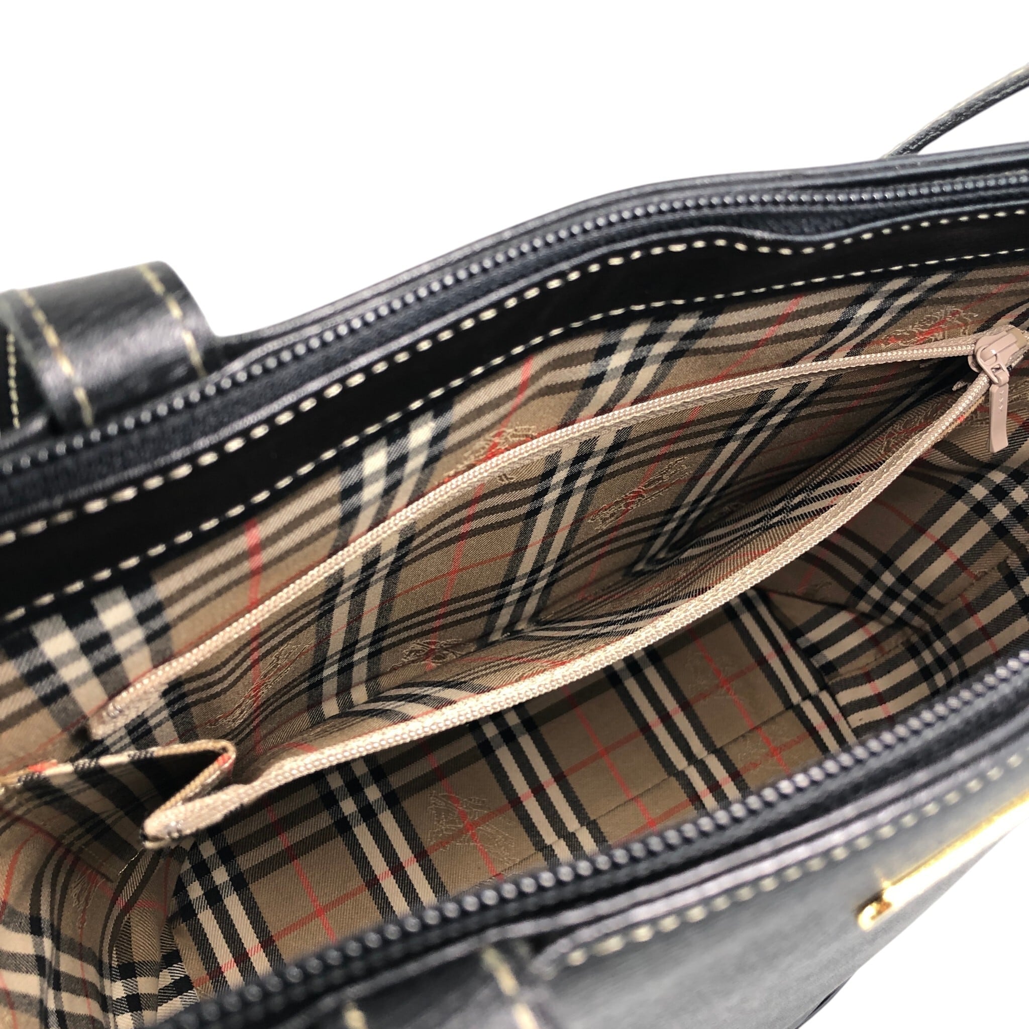 BURBERRY バーバリー ハンドバッグ ブラック ロゴプレート レザー