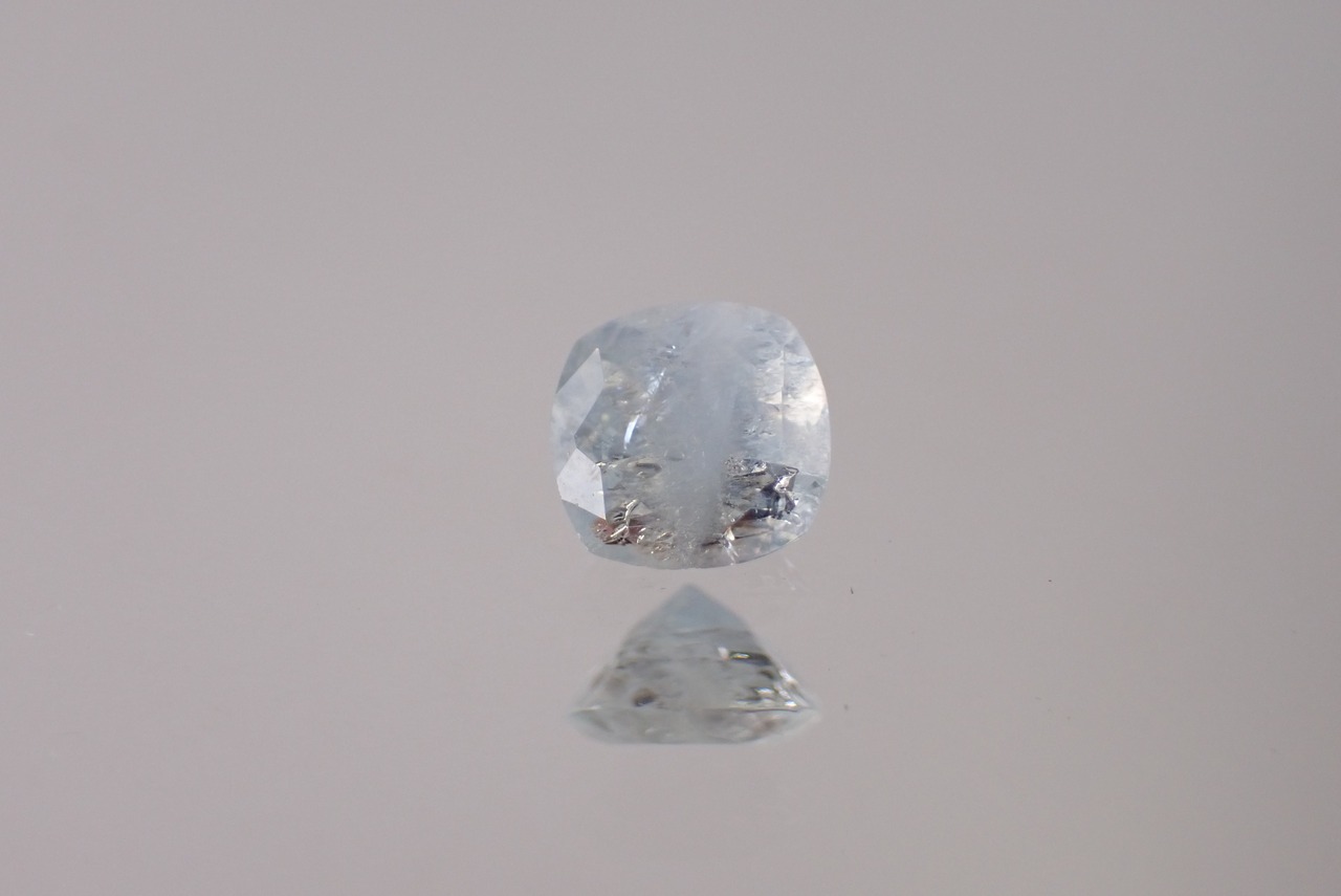 シルキーアクアマリン　0.47ct　[C6‐867]