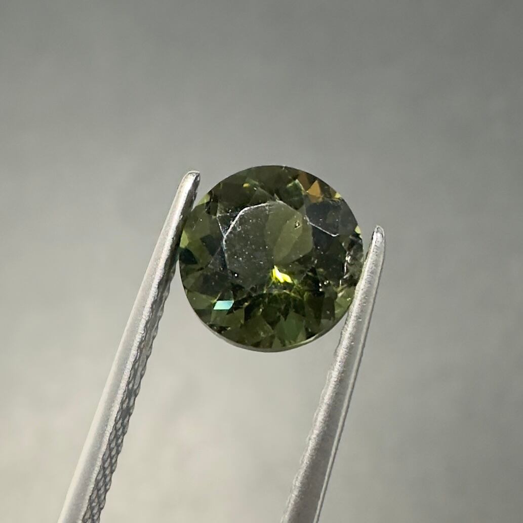 ナイジェリア産モルガナイト 0.62ct ルース