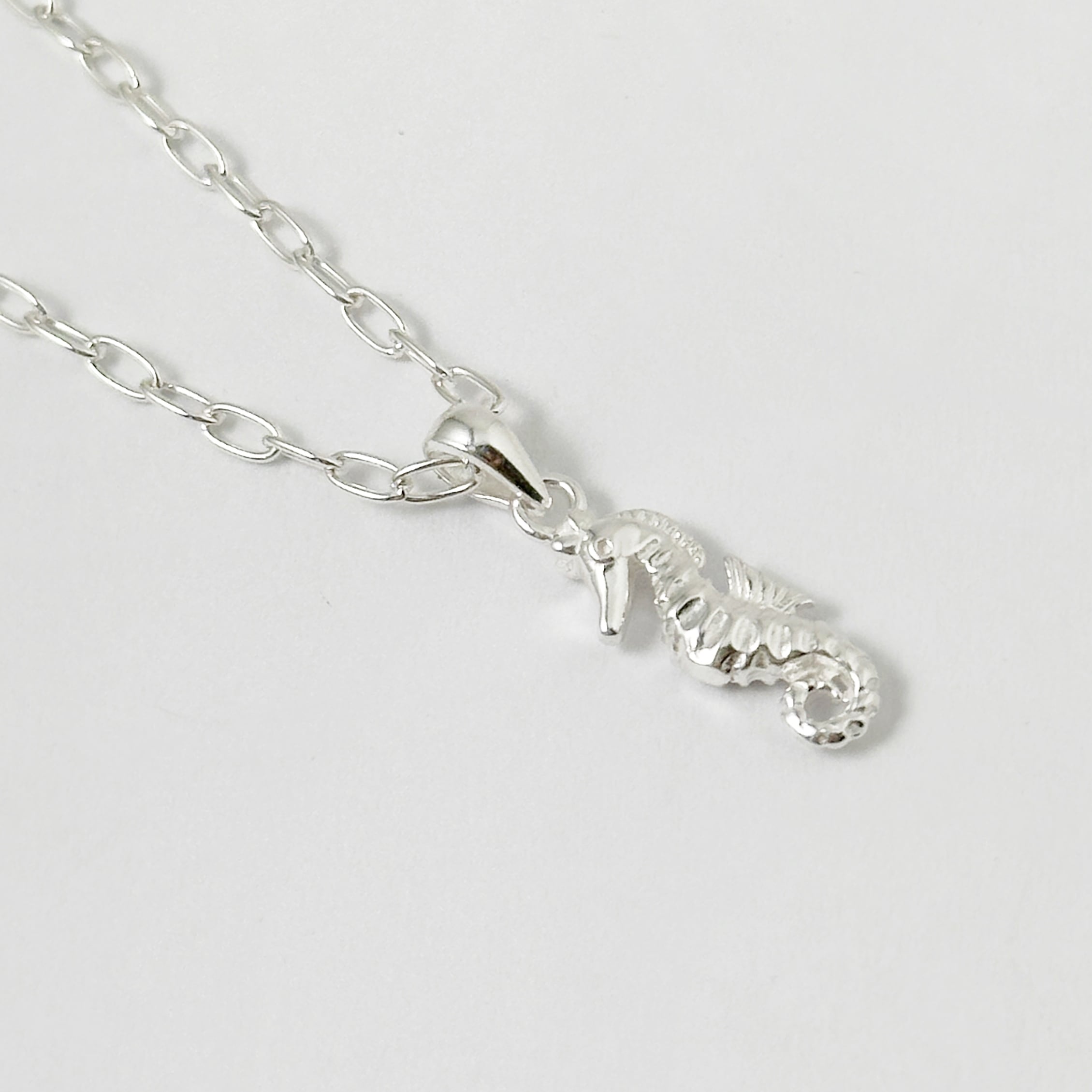 Kidult タツノオトシゴ 他天然石チャーム ネックレス Kidult タツノオトシゴ 他天然石チャーム ネックレス