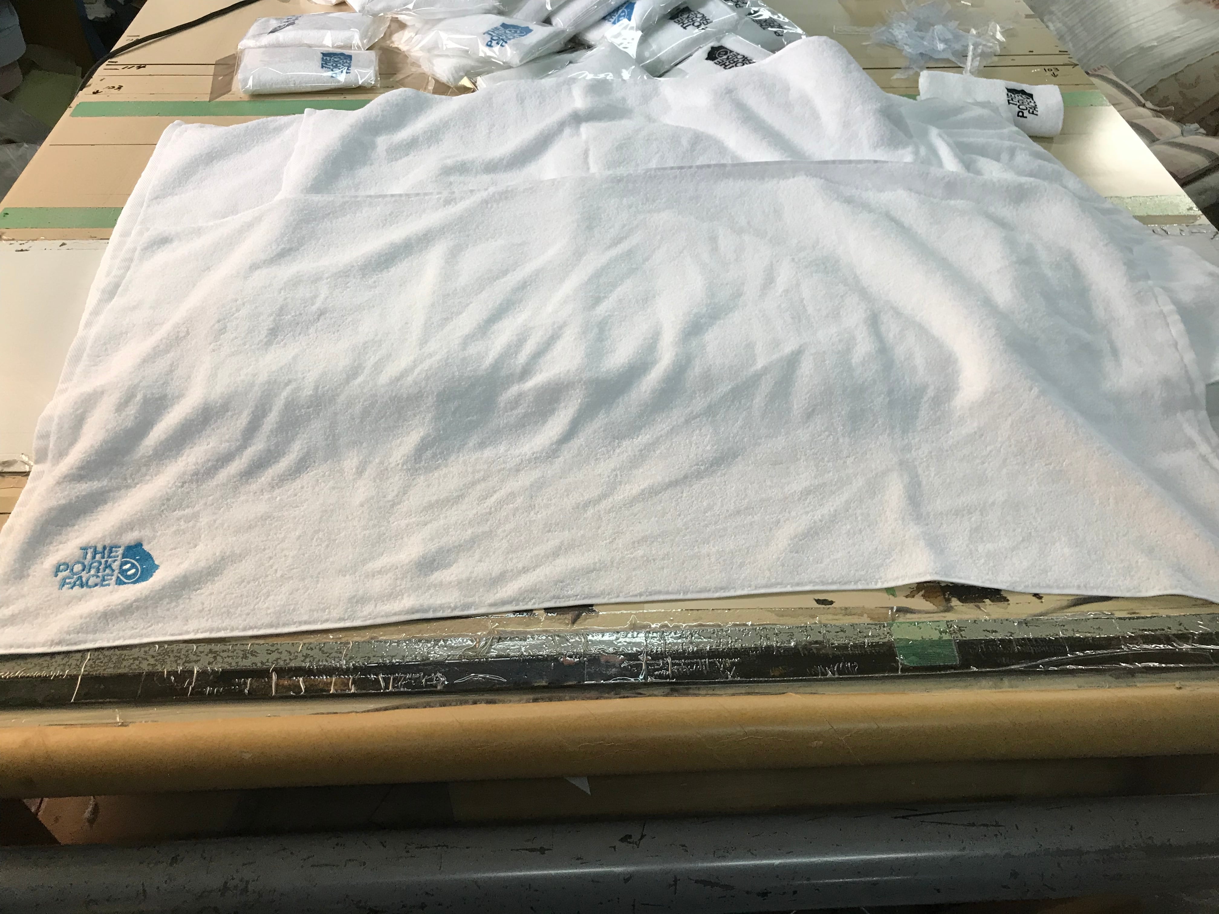 泉州タオル(バスタオル)×THE PORK FACE コラボ商品(4カラー) | デカイT