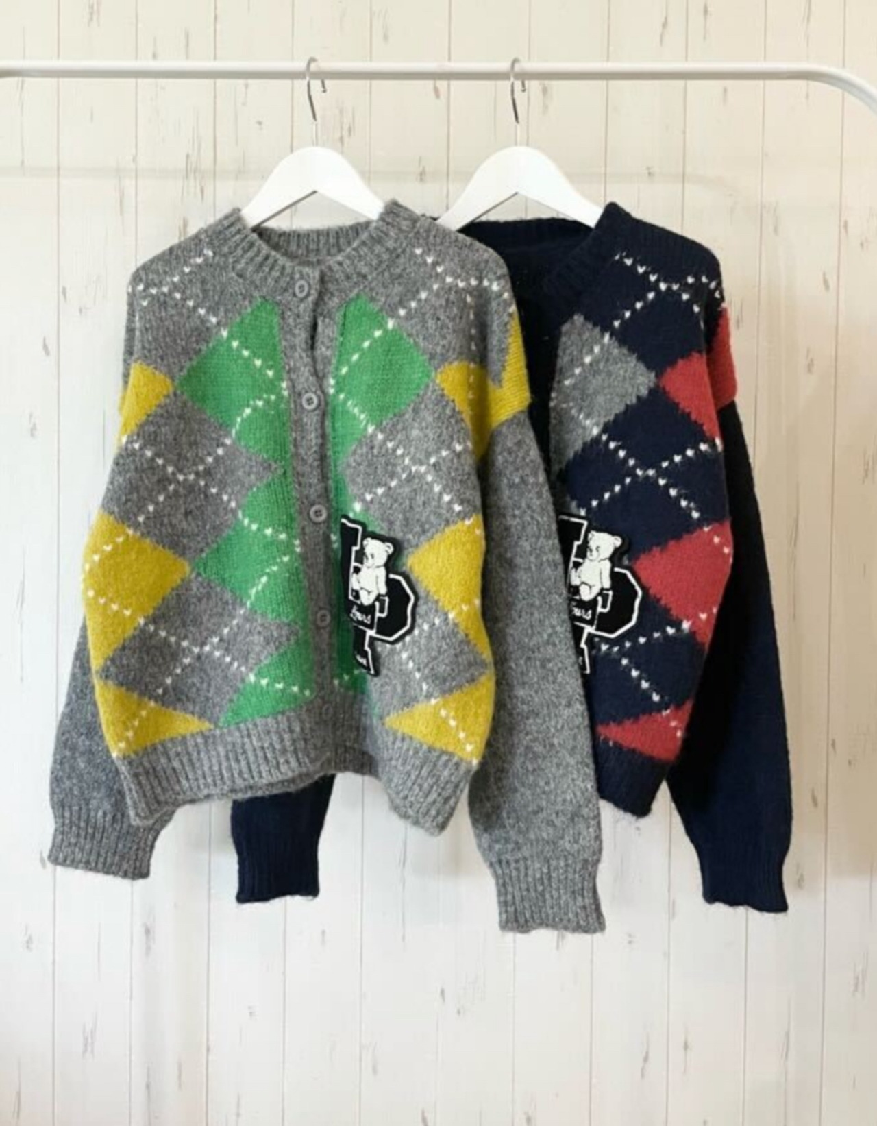 ルスポレ ワッペン付きアーガイルカーデ 25318071