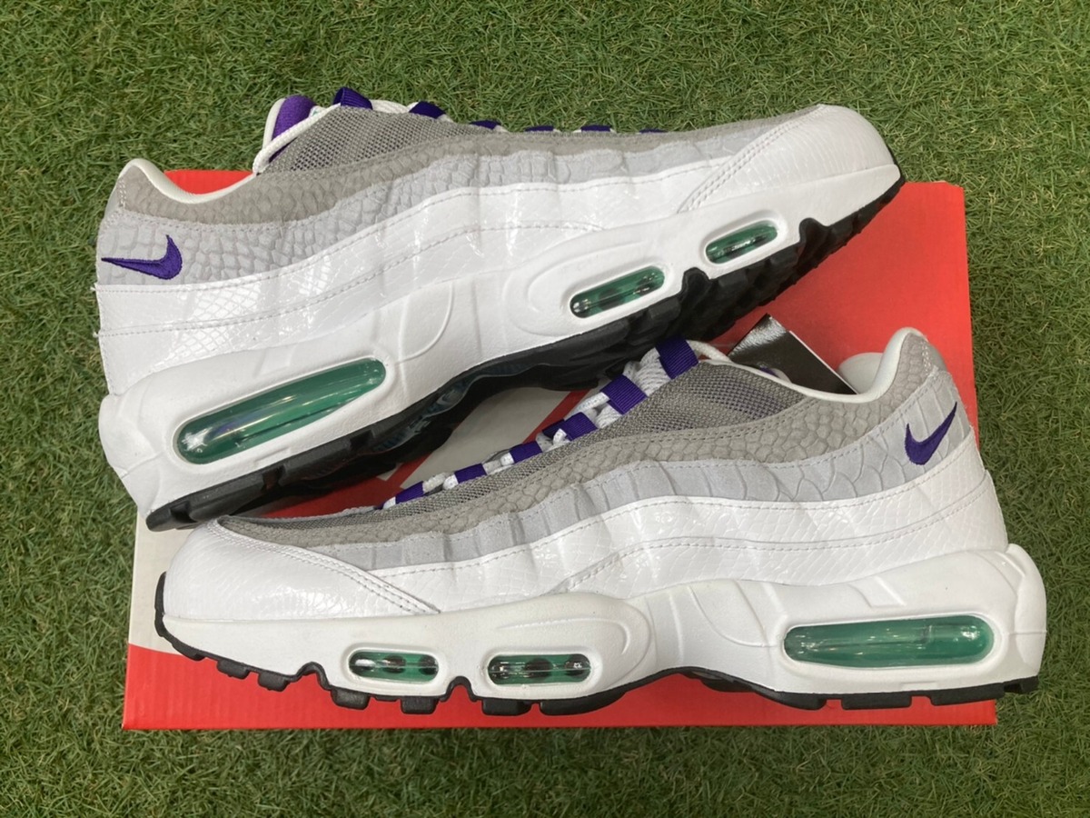 20％OFF NIKE AIR MAX 95 LV8 GRAPE SNAKESKIN 30cm AO2450-101 62.5 