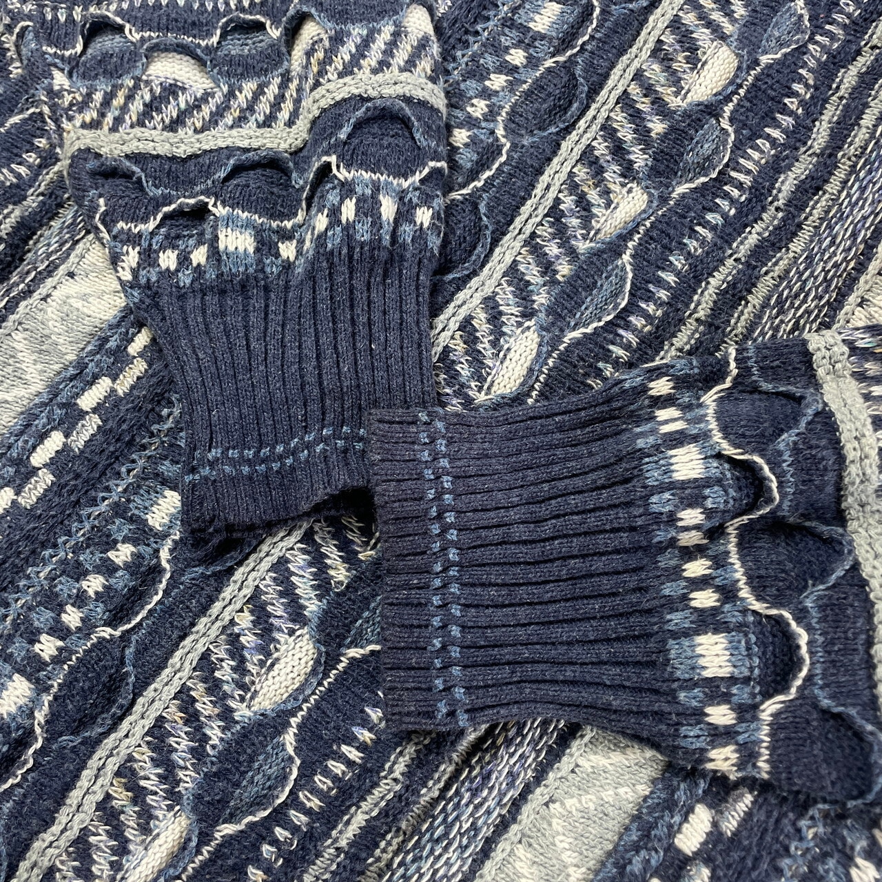 FLORENCE TRICOT クージー風 3Dニット 総柄 コットンニットセーター 