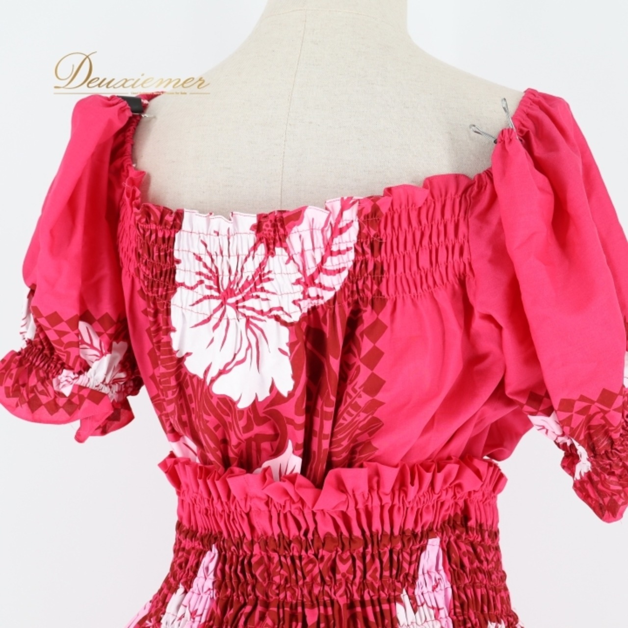 フラダンス 衣装 ツーピース セットアップ 上下セット ピンク系 HULA GIRLS ハイビスカス柄 ハワイアンプリント 花柄 植物柄 アロハ フラ ダンス レッスン 練習 華やか 鮮やか かわいい おしゃれ フリル 軽やか ホワイト系 ブラウン系 濃いピンク 白 茶 リゾート スポーツウェア おしゃれカジュアル