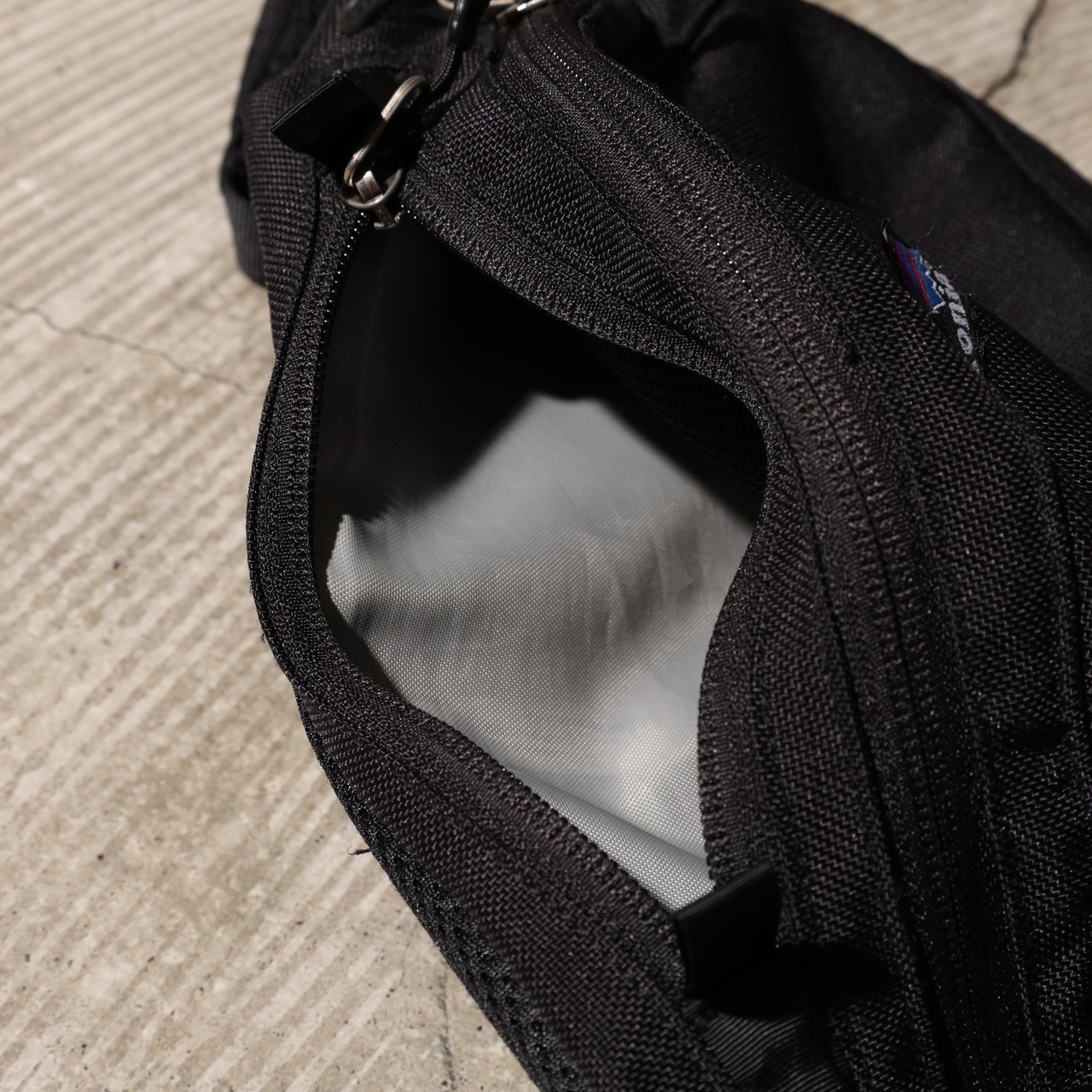 極美品 Hip Pack 09年 ブラック Patagonia 黒 ヒップパック ウエストポーチ パタゴニア