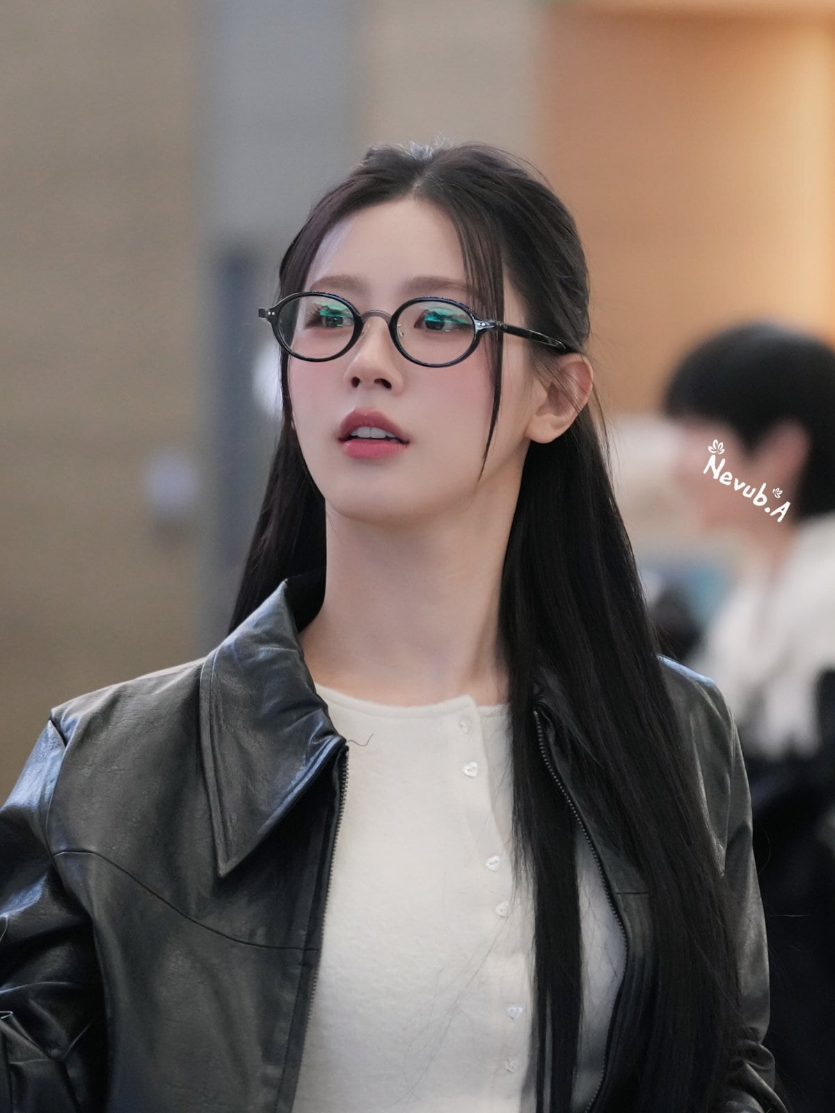 ☆ (G)I-DLE ミヨン 着用！！【SIYAZU】SIOT4023 Fake Leather Crop