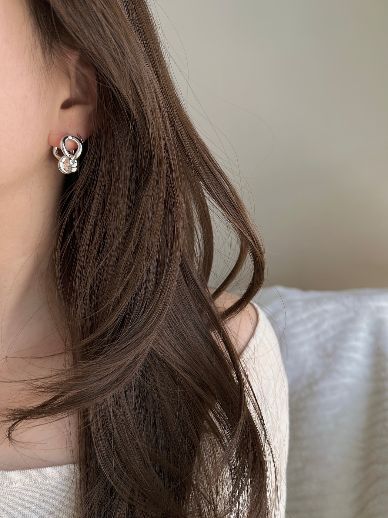 S925 ノットボリュームピアス