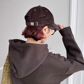 corduroy lettering cap/brown