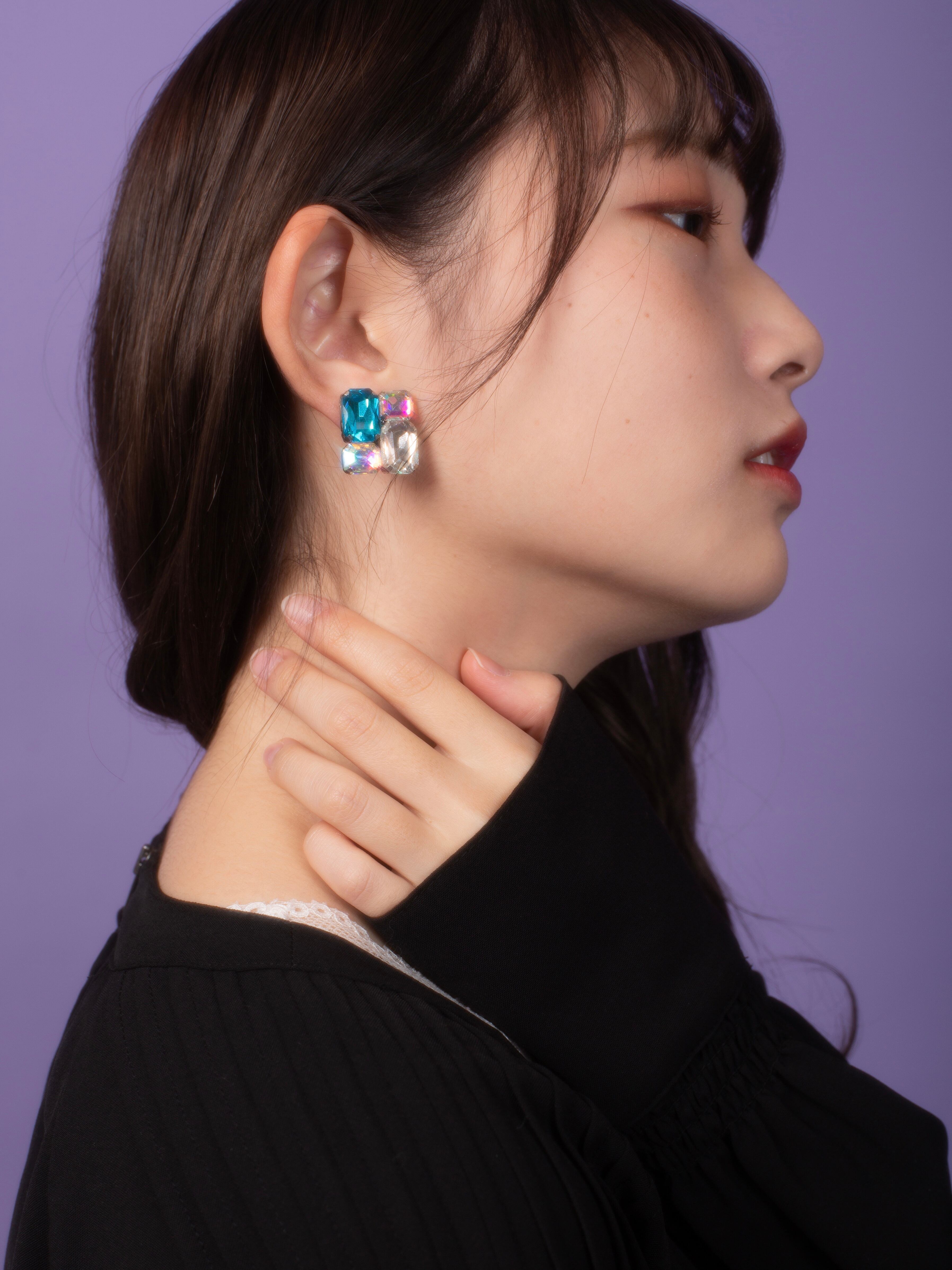 Dimention 4 (blue)