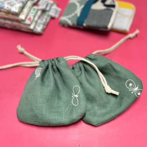 minä perhonenミニ巾着