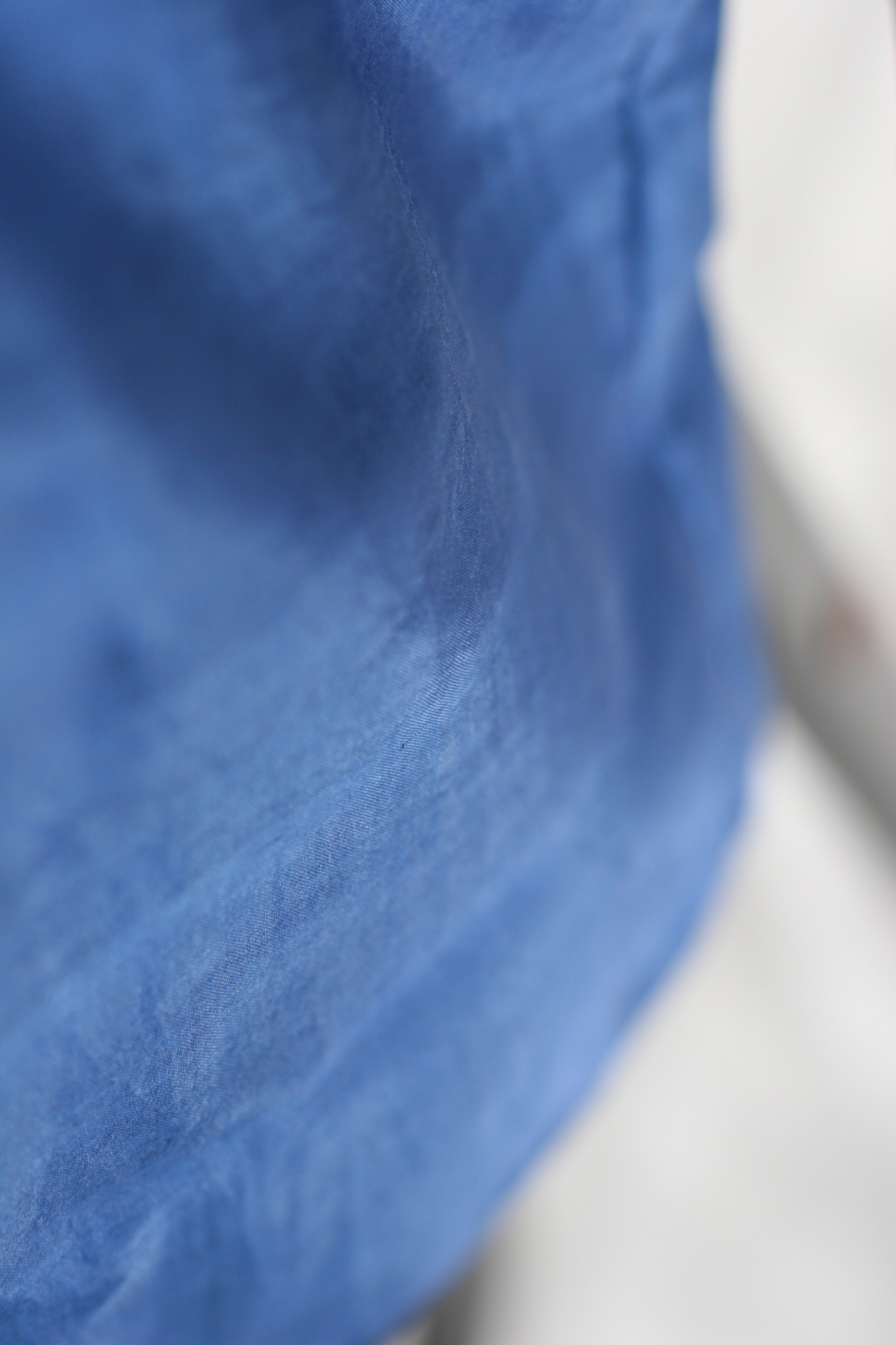 【BUNON】BACK BUTTON BLOUSE / Musk Blue（BN2004）