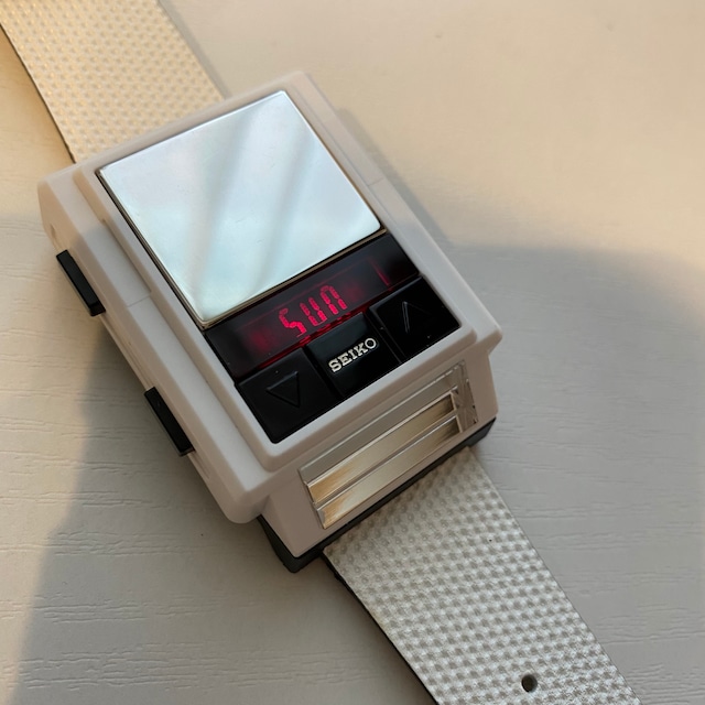 ▲超稀少▲美USED(ほとんど新品)SEIKO 激レア★FREQUENCY WHITE モデル