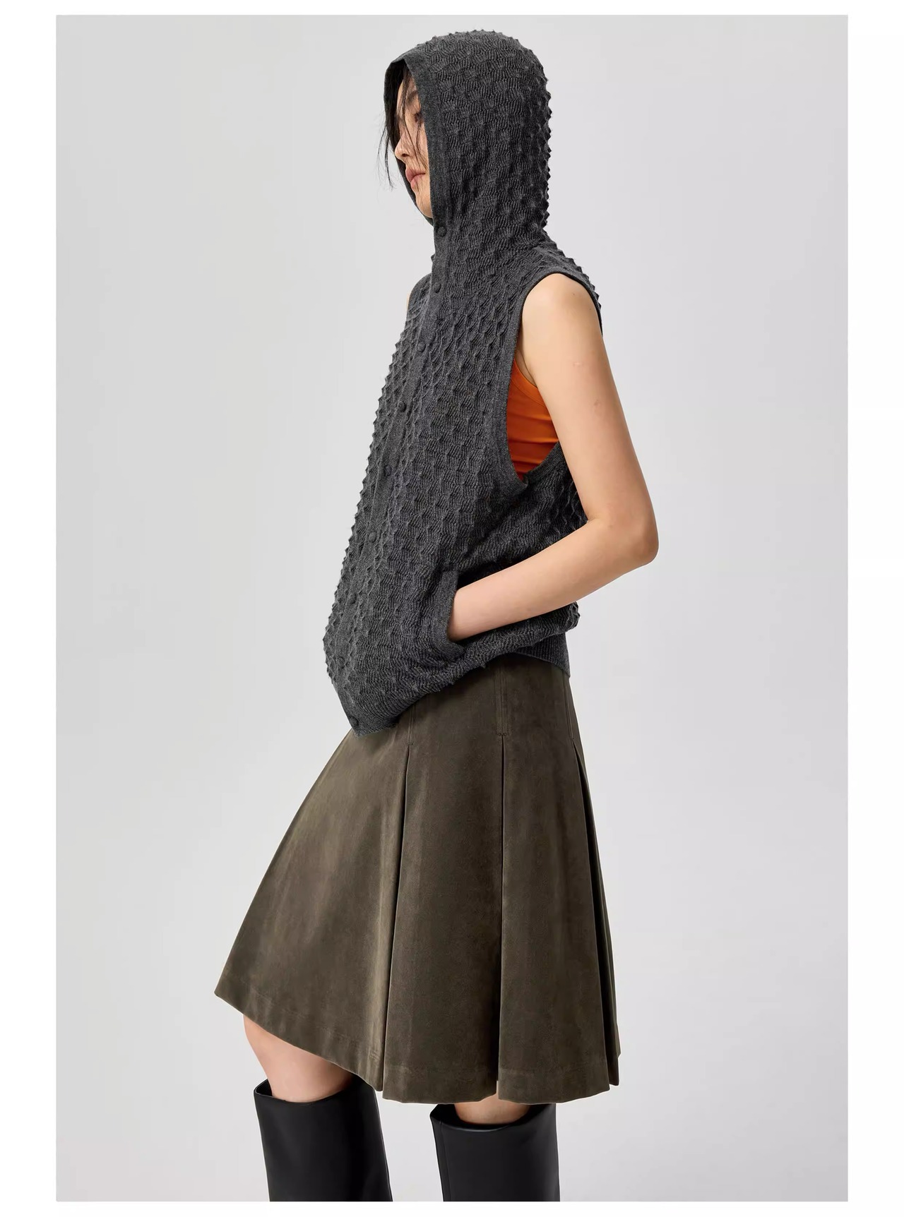 Simple Project Pineapple Hooded Vest
