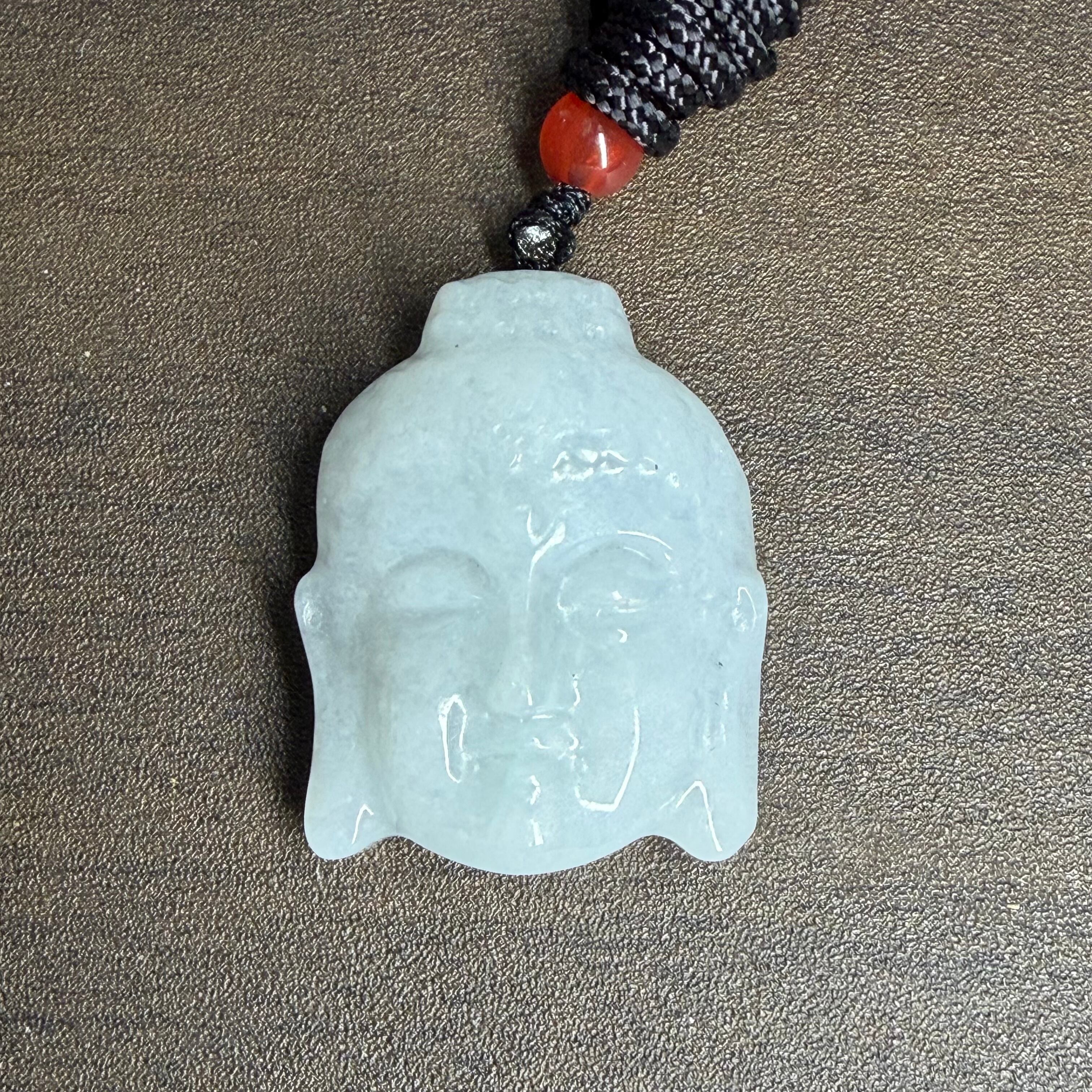 本翡翠彫刻ペンダント 春彩 ラベンダー ミャンマー産 無含浸 無着色