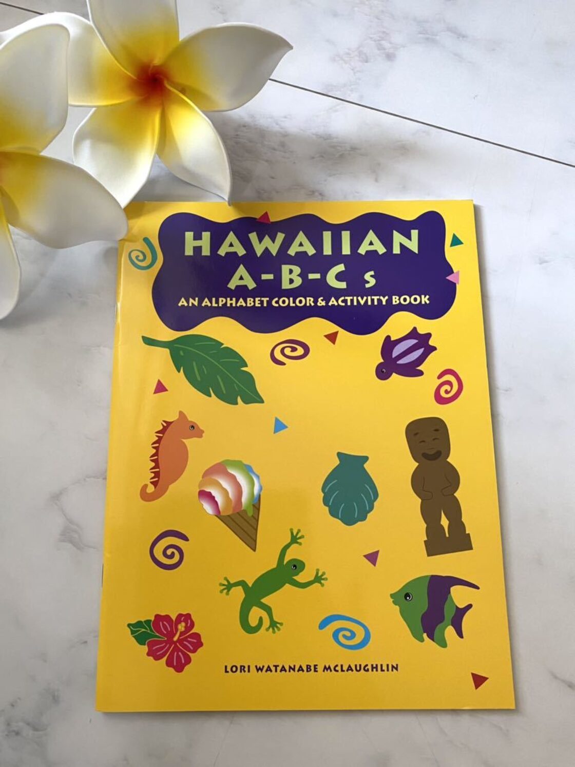 ☆ハワイ直輸入☆HAWAIIAN A-B-C AN ALPHABET COLOR&ACTIVITY BOOK