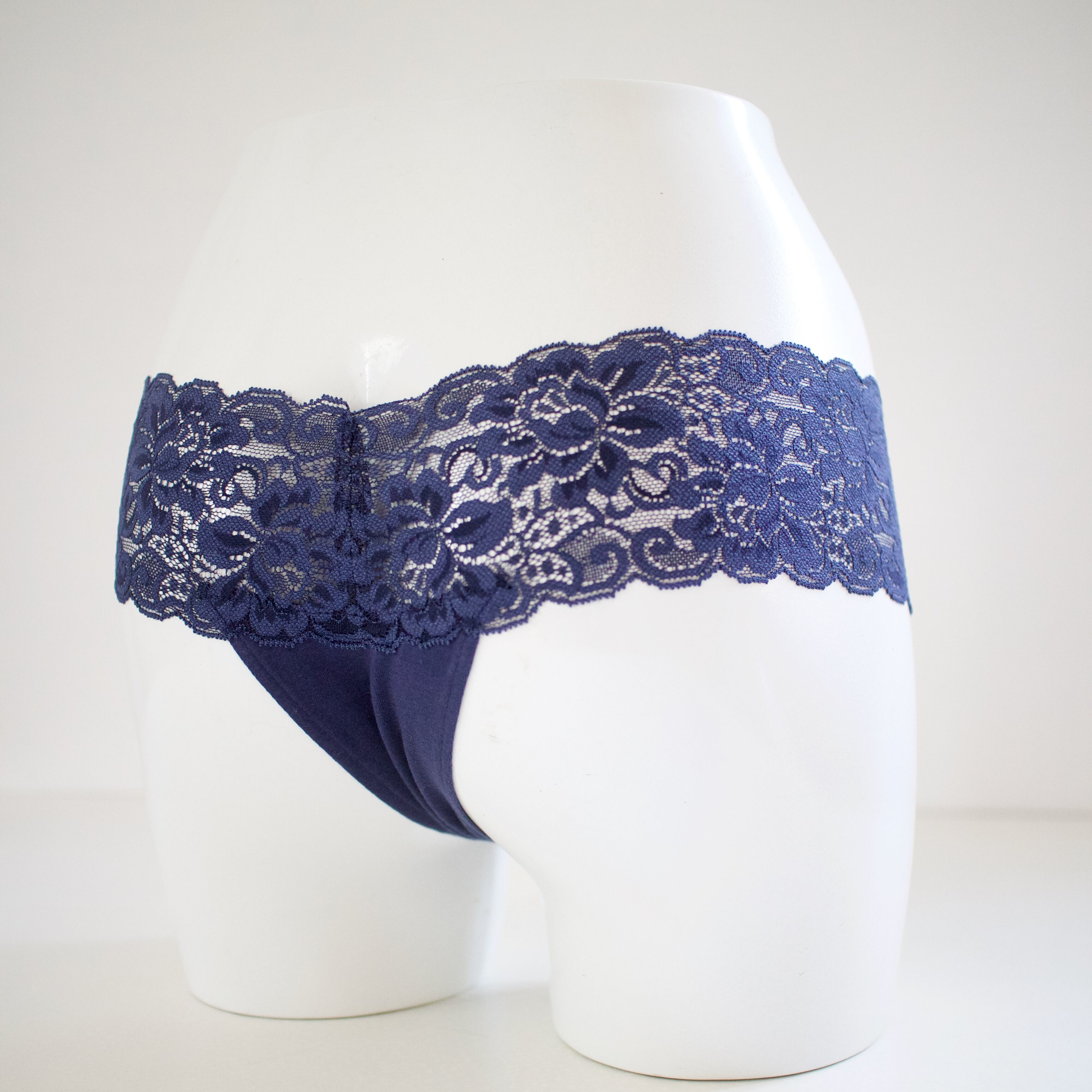 Punties* タンガタイプ <ネイビー> フラワー