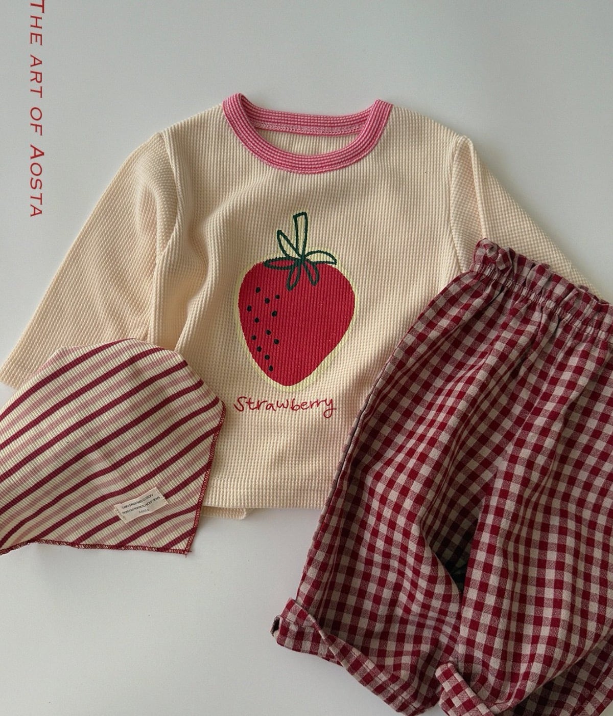 送料無料【予約】/ いちごTシャツ / aosta