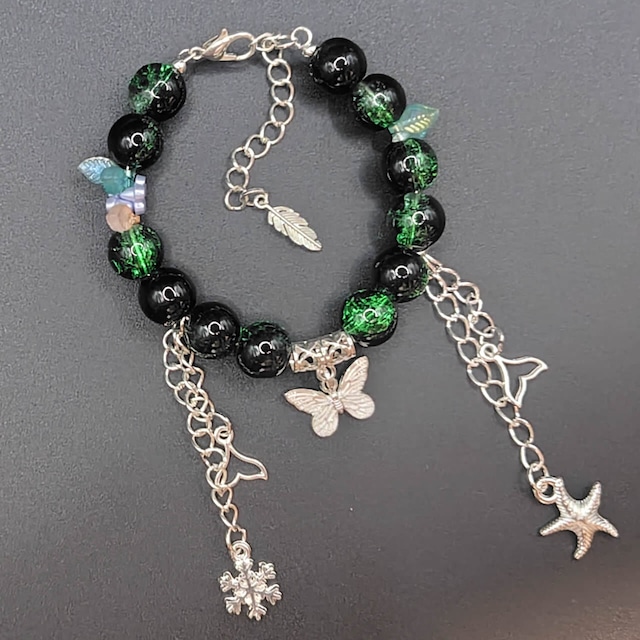 ディープグリーンの落ち着いたブレスレット(No.20)