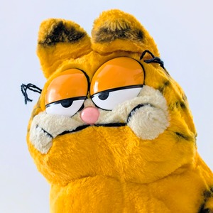 ☆ VINTAGE 1980年代初期 ☆【 Garfield ( ガーフィールド ) 】『 ガーフィールド / おすわり左向き ビッグサイズ！ 』ぬいぐるみ プラッシュ plush 1980年代年製 〚アメリカン雑貨 アメトイ〛