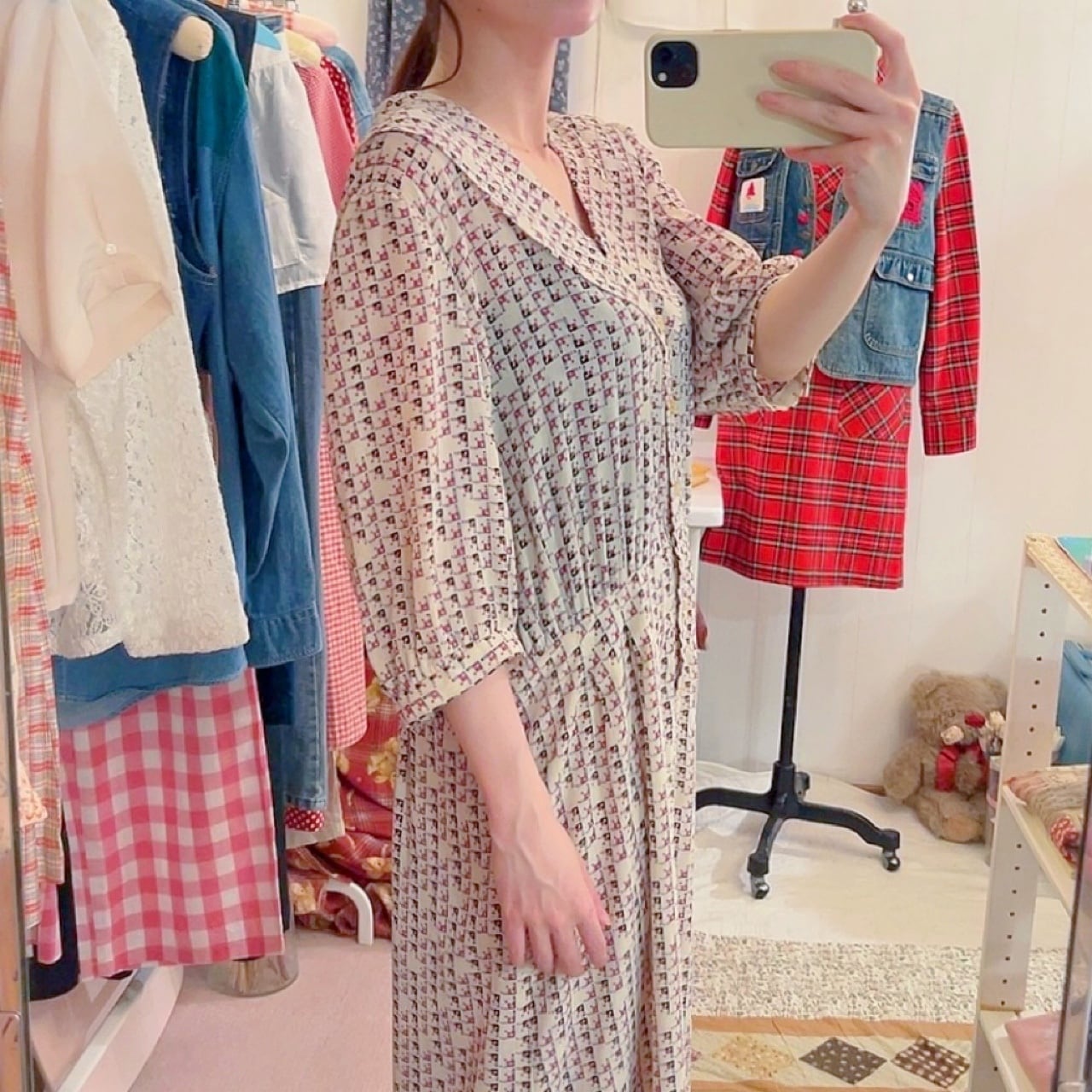 ivory mosaic pattern gather one-piece