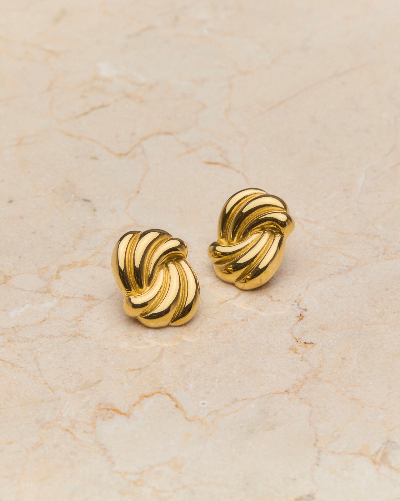 Twist Charm Pierce