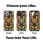 受注生産 iPhoneケース 黒背景の花と植物の民芸柄｜花モチーフ PSYF054C
