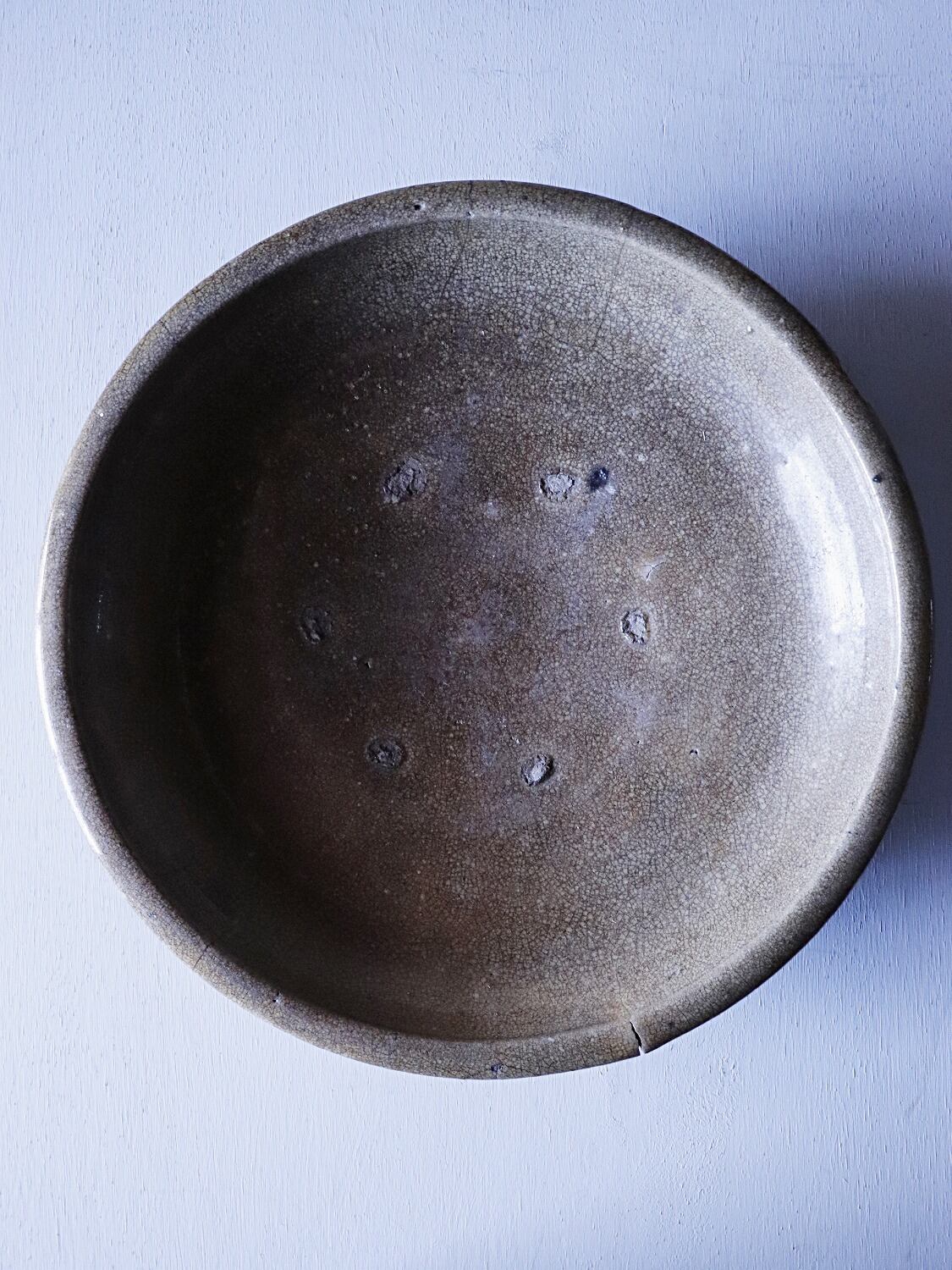 【上作品❗】明治時代　古瀬戸　古美濃　鉄絵　草花図　縁取凹凸仕上　大皿　石皿 上作品❗】明治時代古瀬戸古美濃鉄絵草花図縁取凹凸仕上大皿石皿