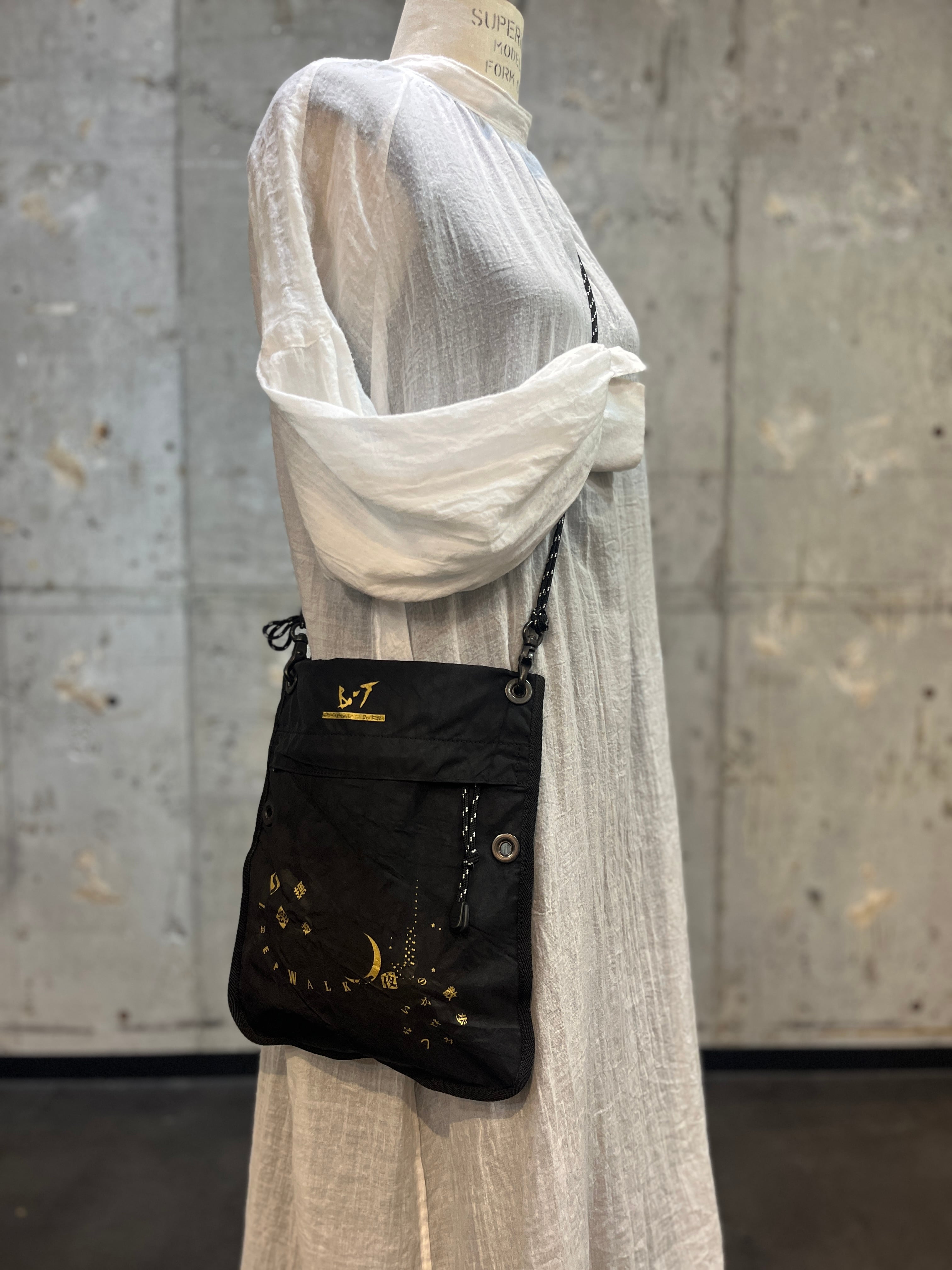 SLEEPWALK CAT ♾️ Sacoche (Black)