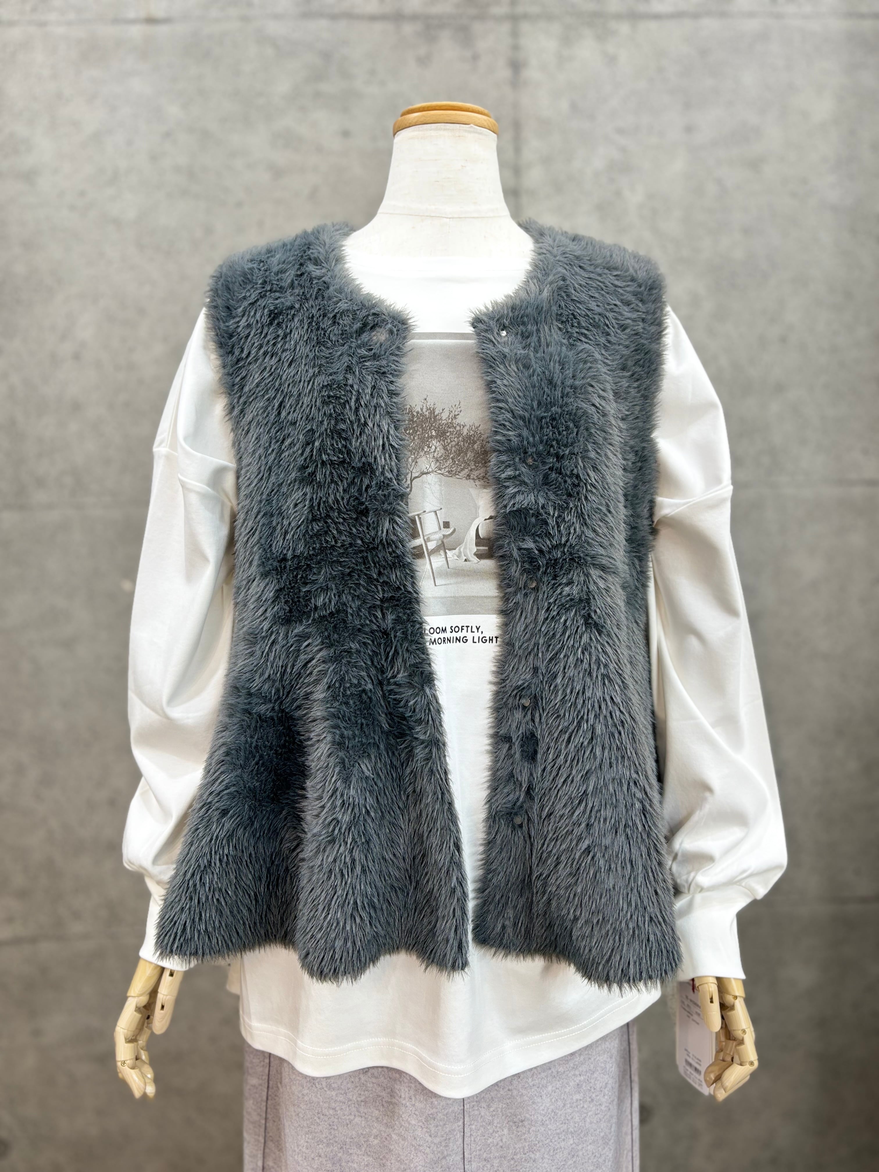 40%OFF】DigniteCollier(ディニテコリエ) フェザーヤーンペプラムジレ