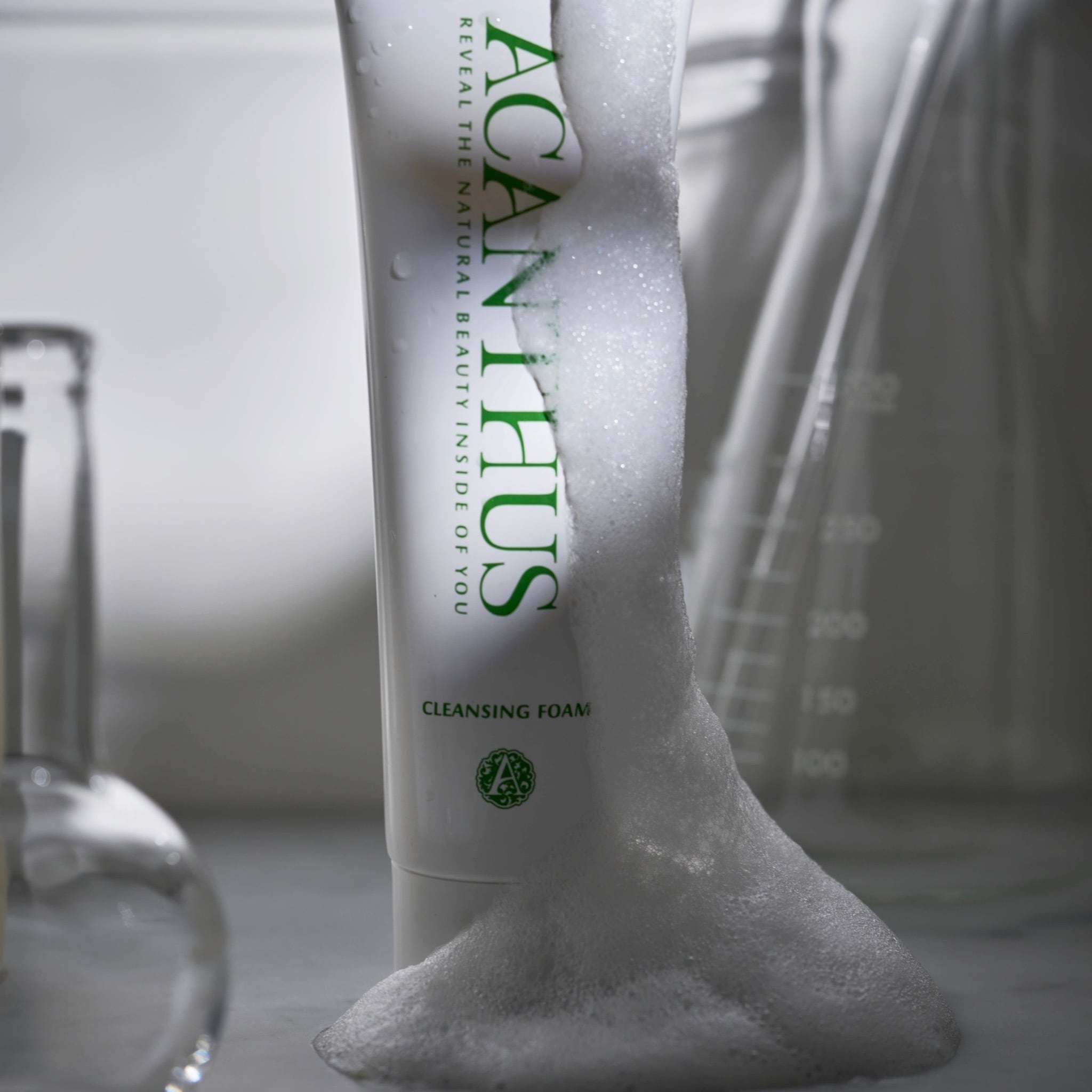 エッセンシャルクレンジングフォーム(洗顔料) | ACANTHUS