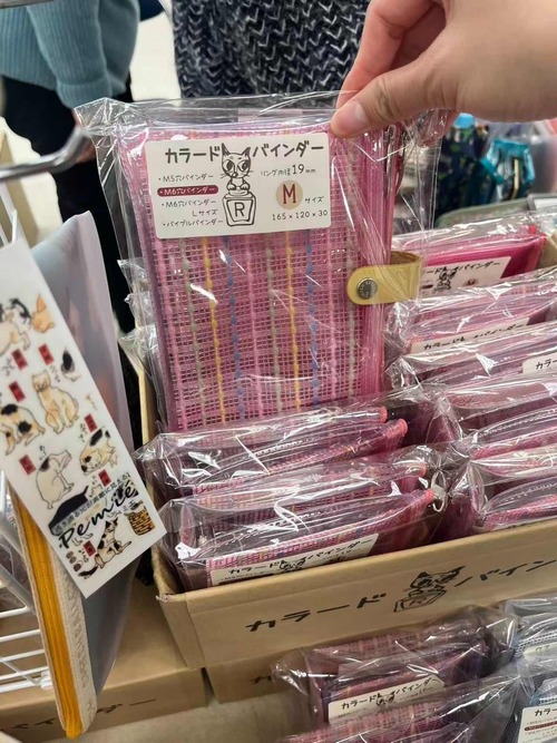 M6スピバル手帳カラードバインダーR〈桃スト-チェリーピンク仕様〉A6対応　かわいいを重ねて楽しむ透明手帳／スピーチバルーン