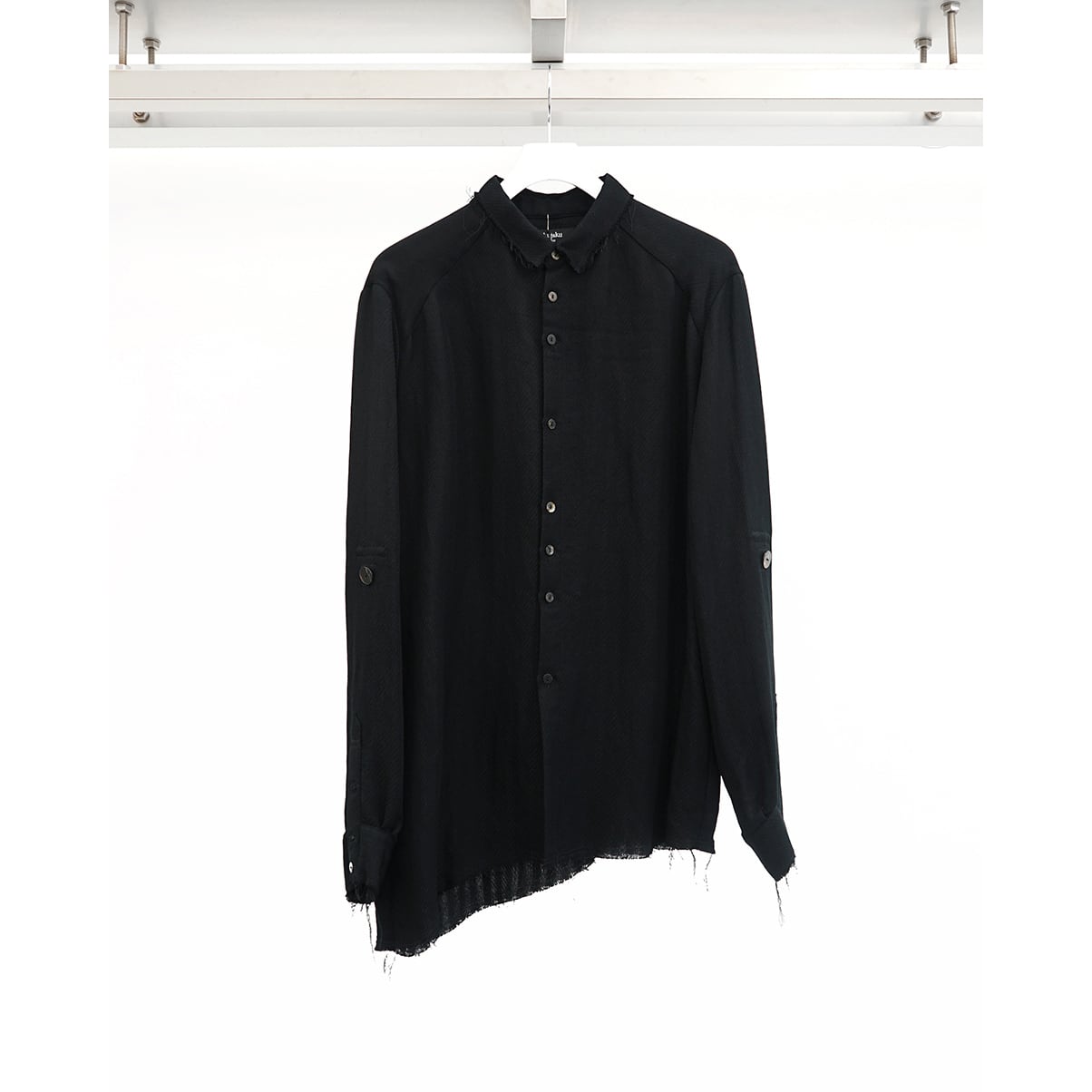 kujaku] (クジャク) S-169 Asymmetric Cut-Off Wave Twill Shirt