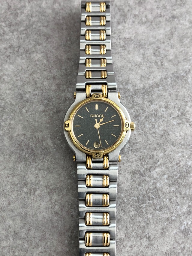GUCCI グッチ 腕時計 ゴールド×シルバー ロゴ ステンレススチール 9000L vintage ヴィンテージ オールド r37ids
