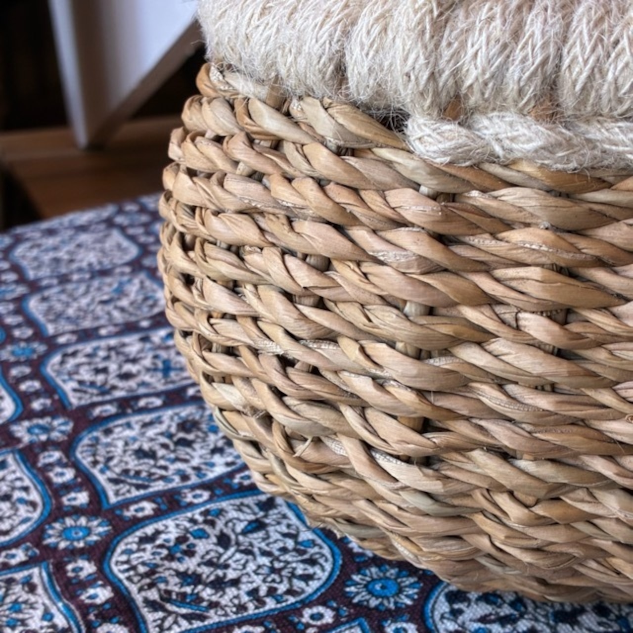 Bangladesh Jute & Seagrass basket ball　バングラディッシュ　ジュートシーグラスバスケット　ボール　ホワイト　収納　カゴ　ラウンド　小物入れ