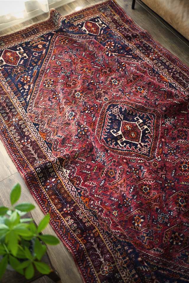 【589】Semi Antique Shiraz rug 1940's - 1950's