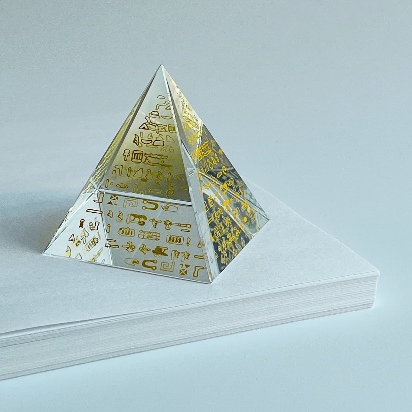 ピラミッド スワロフスキー SWAROVSKI SWARPVSKI ペーパーウエイト