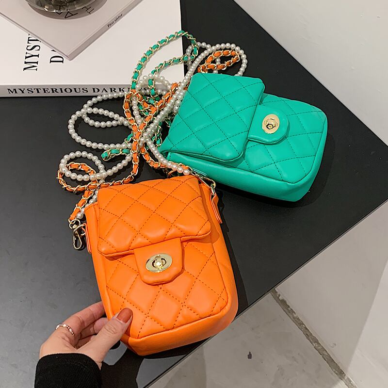 サマーチェーン レッド 夏物 メッセンジャーバッグ Tiancai_Wing_Bag31682556763