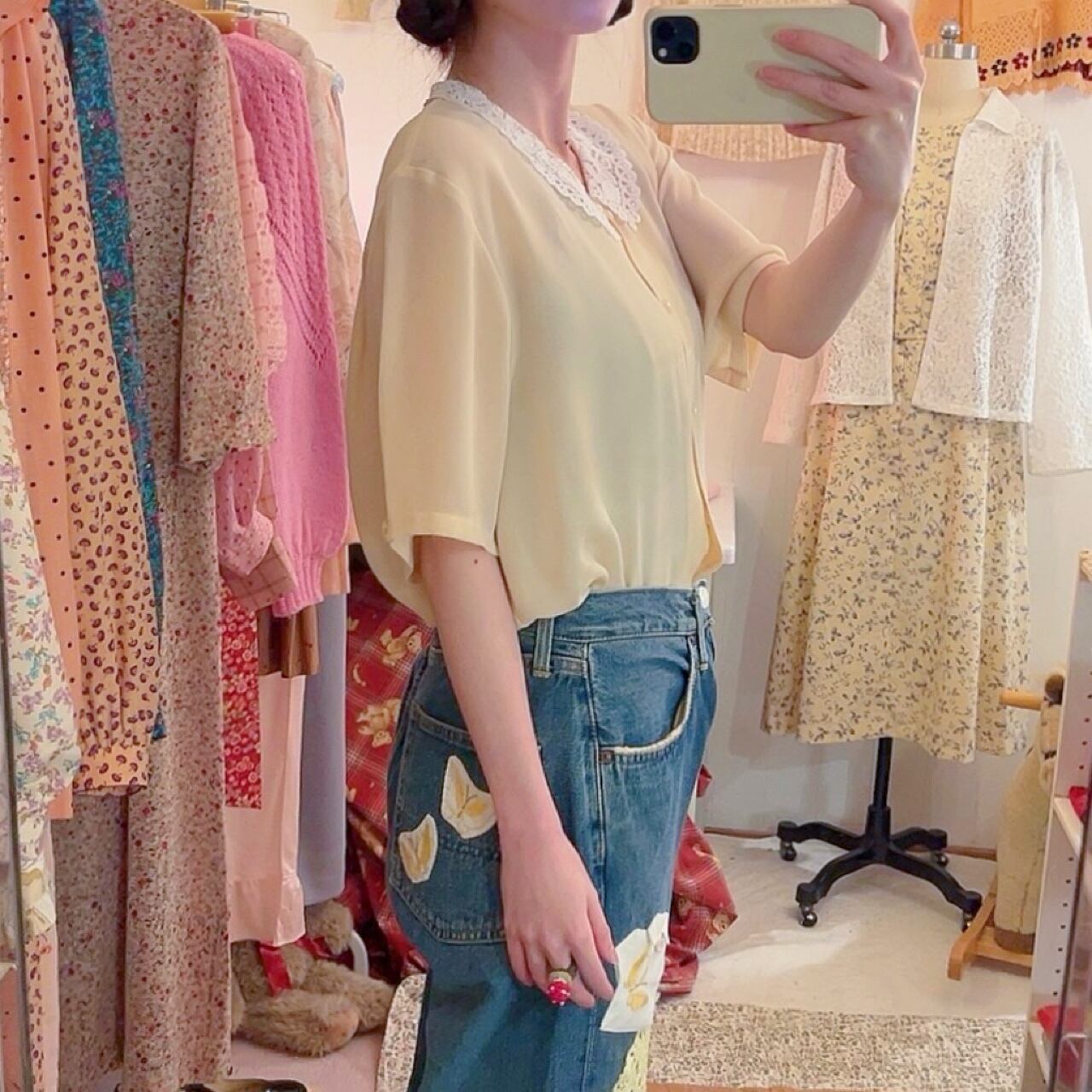 scallop lace collar cream blouse