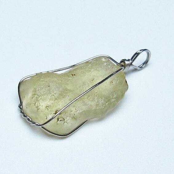 リビアングラス ペンダント 一点物 メール便可 112-13626