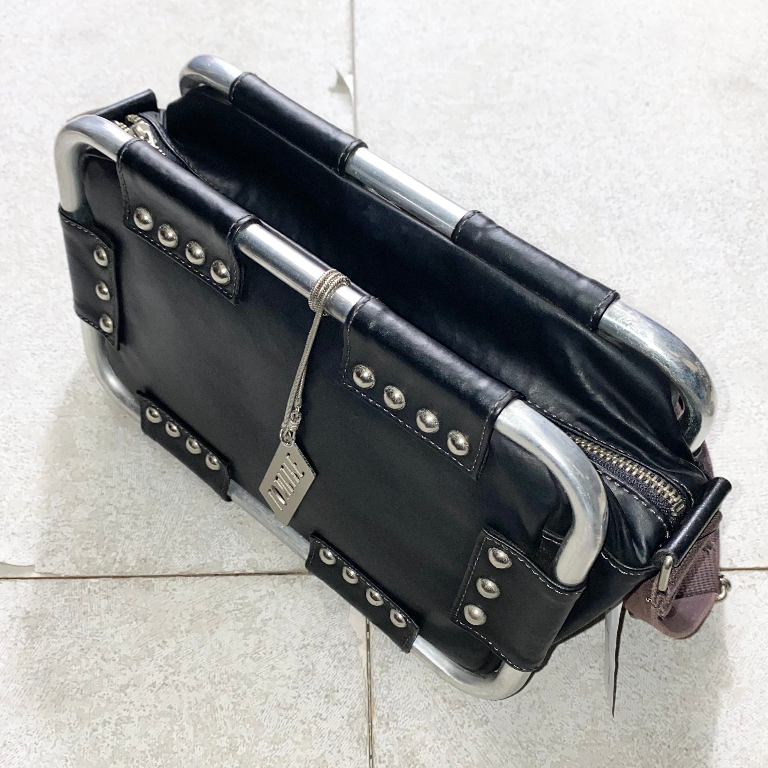 JEAN PAUL GAULTIER leather shoulder bag “pipe frame” | NOIR ONLINE