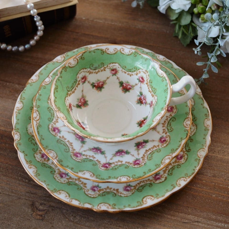 カップ＆ソーサー／トリオ | antique FEELPORT アンティーク食器の専門店