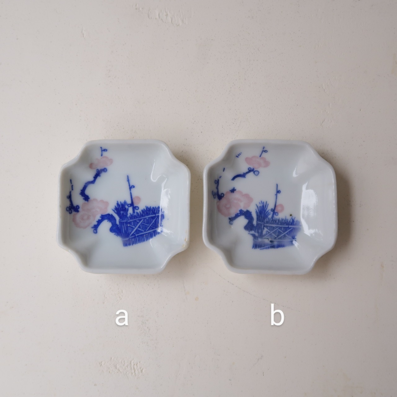 角の凹んだ正方形の豆皿