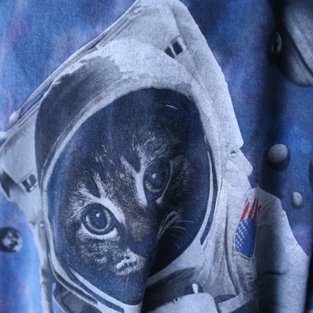 space suit cat cosmos world XXXL over silhouette tee