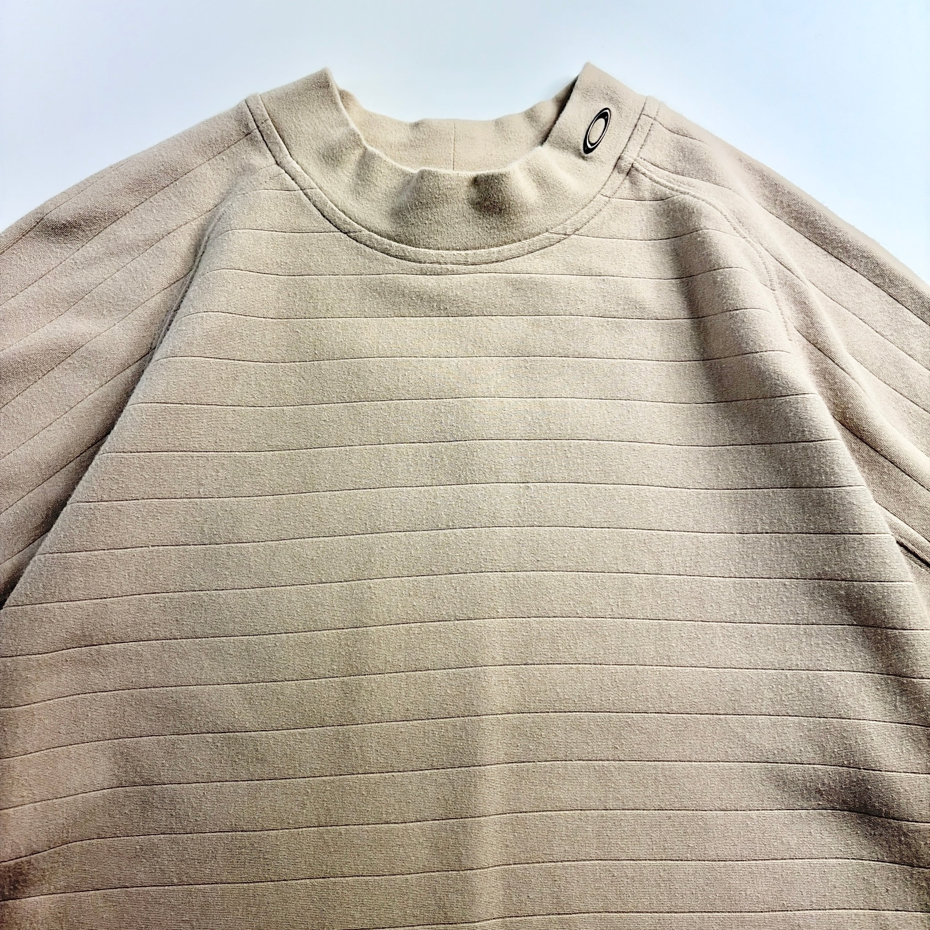00s Oakley Mock Neck Performance T-Shirt