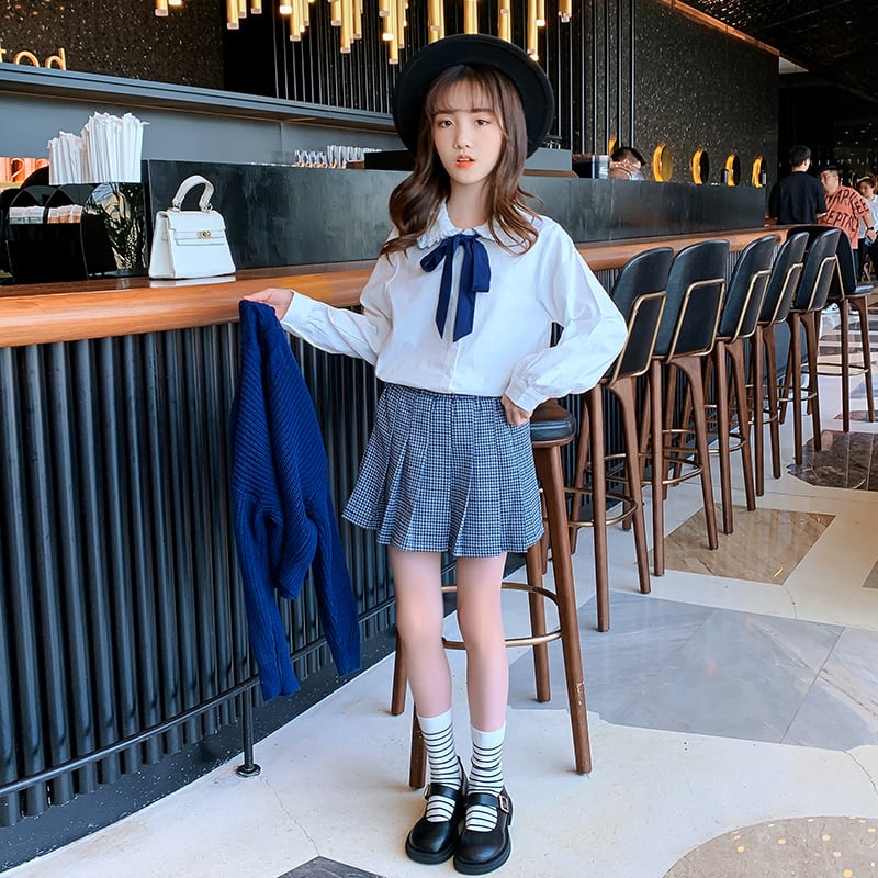 チェックのジャンパースカート　ミニワンピース　秋服　冬服　春服　学生服風